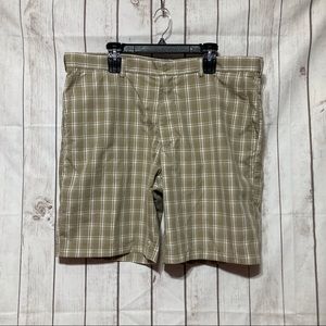 PGA Tour Plaid Shorts Mens 40 Golf Tan White